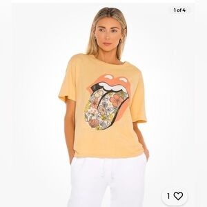 DAYDREAMER ROLLING STONES FLOWER TONGUE BOYFRIEND TEE SUNNY S